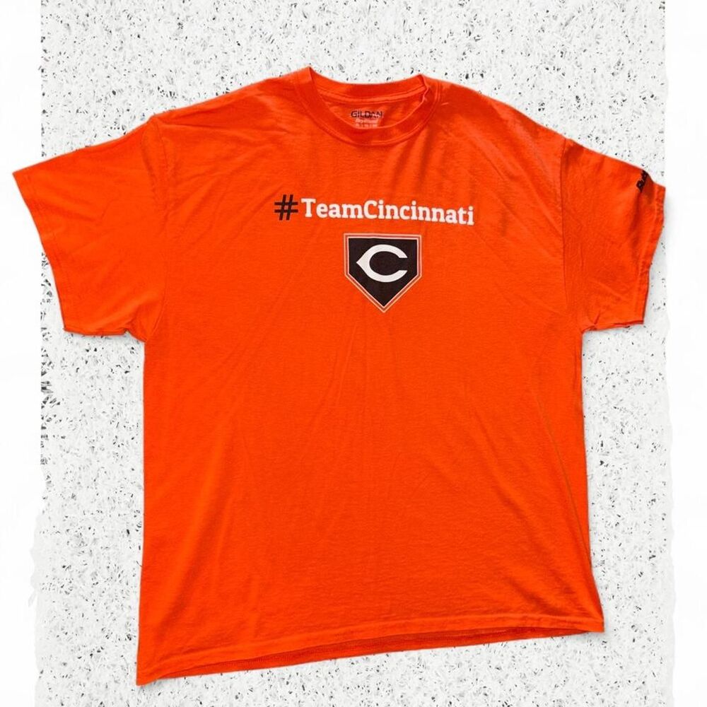 Mlb Men's Orange T-shirt